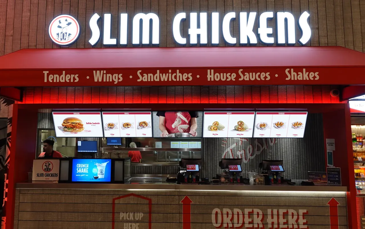 Slim Chickens · menuboard